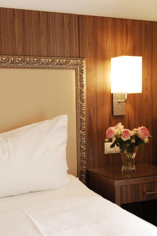 Hotel Weingut Rosenhof 일미츠 외부 사진