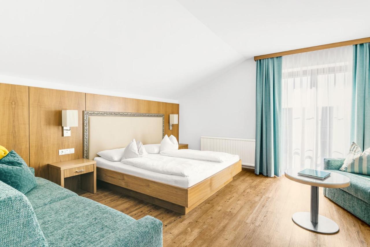 Hotel Weingut Rosenhof 일미츠 외부 사진