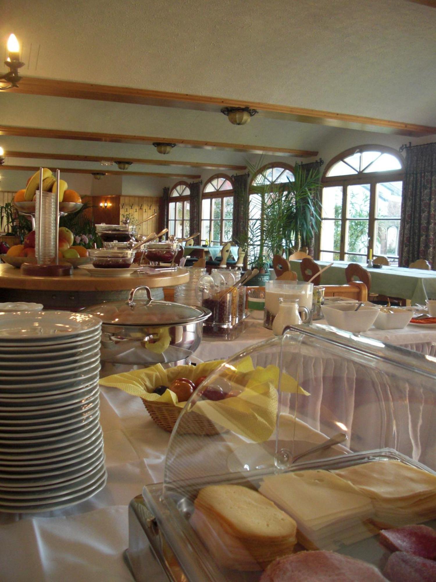 Hotel Weingut Rosenhof 일미츠 외부 사진